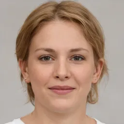 Перетяжка кресла кожей